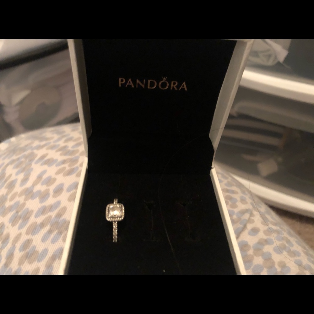 Pandora ring